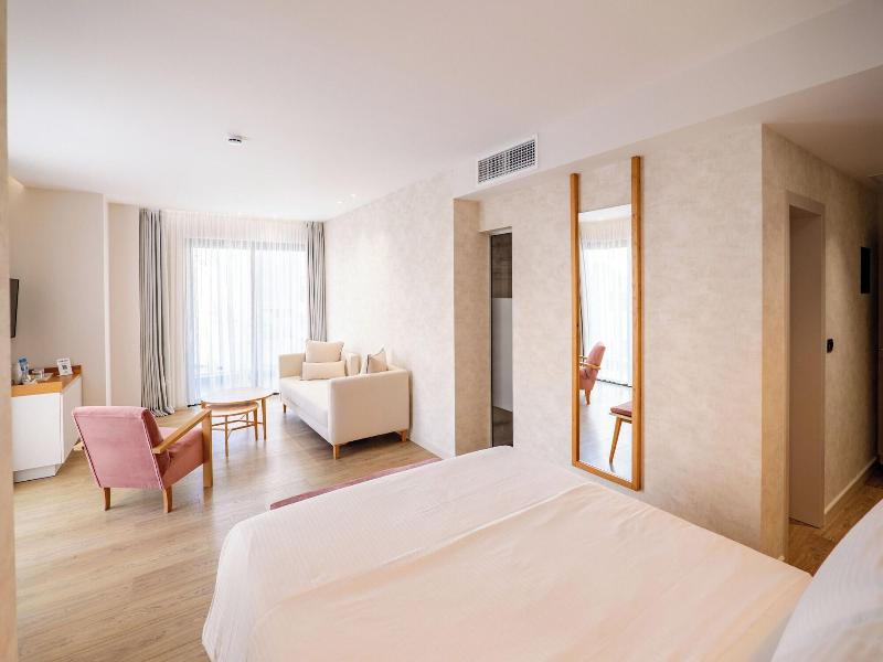 Glow Boutique Hotel & Suites image
