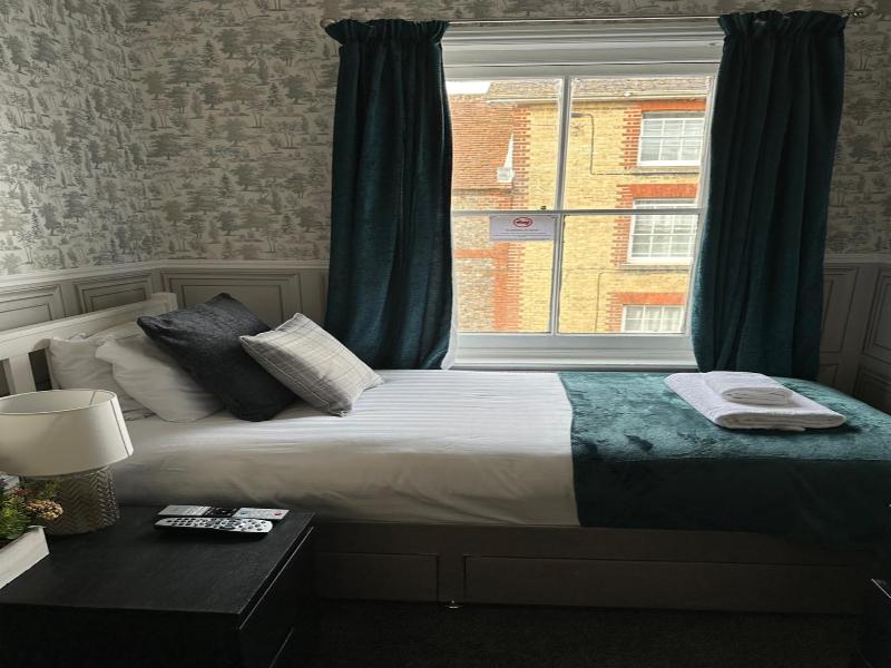Waverley Inn image