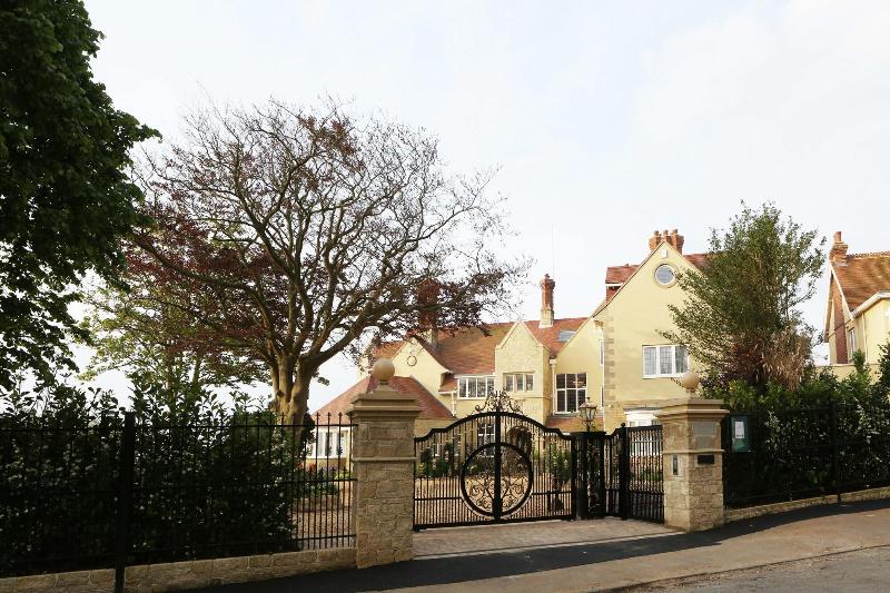 Haven Hall image