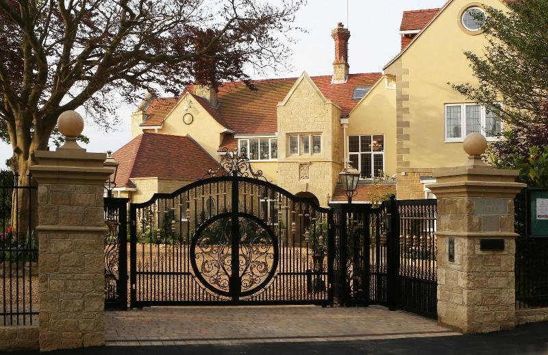 Haven Hall image