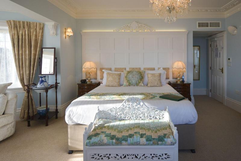Haven Hall image