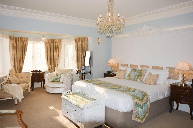 Haven Hall image