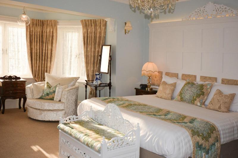 Haven Hall image