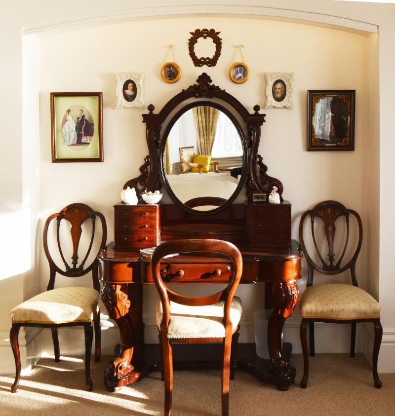 Haven Hall image