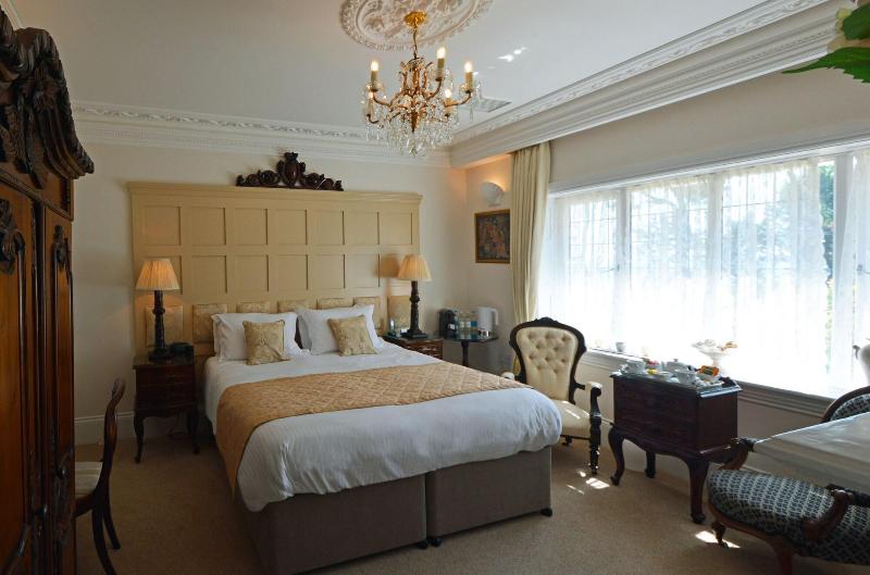 Haven Hall image