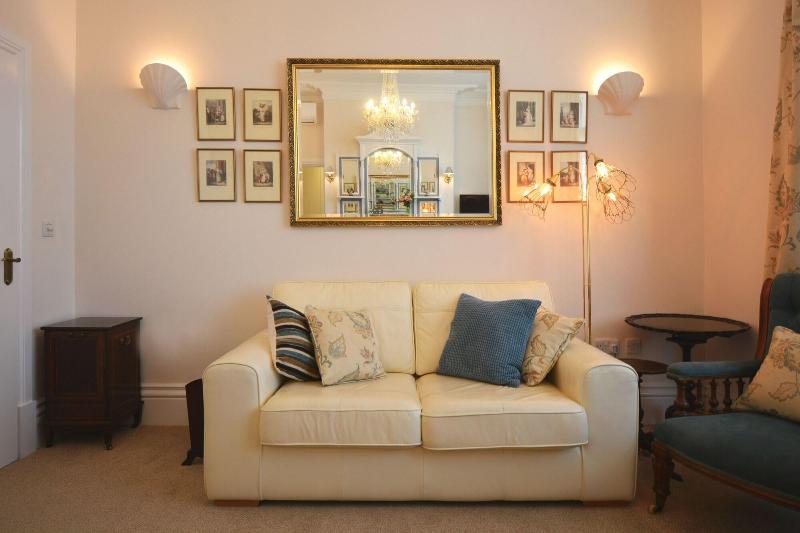 Haven Hall image