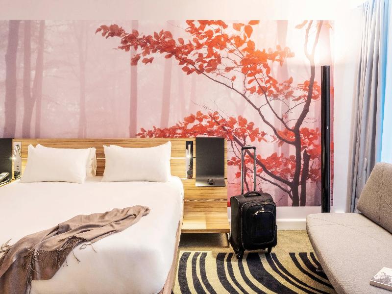 Novotel Leicester image