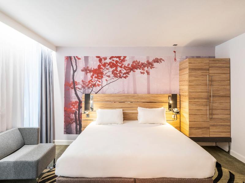 Novotel Leicester image
