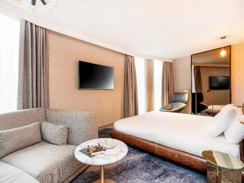 Novotel Leicester image