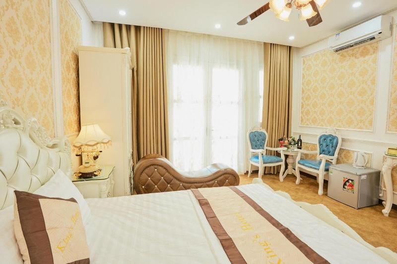 King's Hotel image