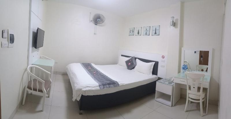 Linh Anh Hotel image