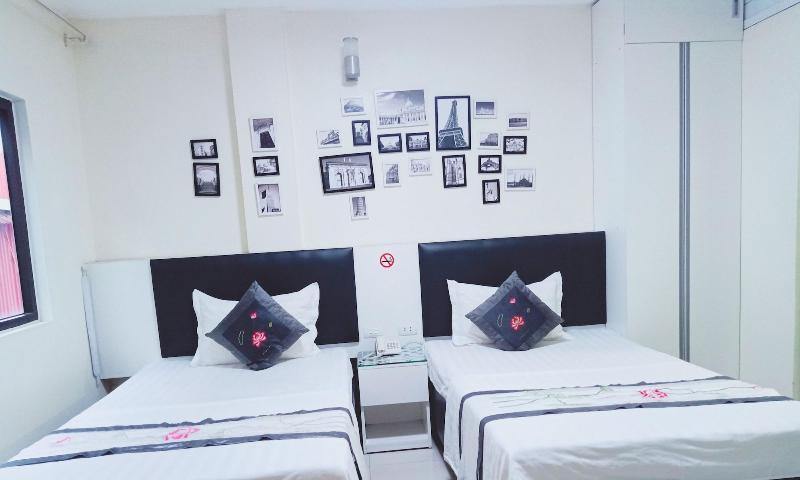 Linh Anh Hotel image