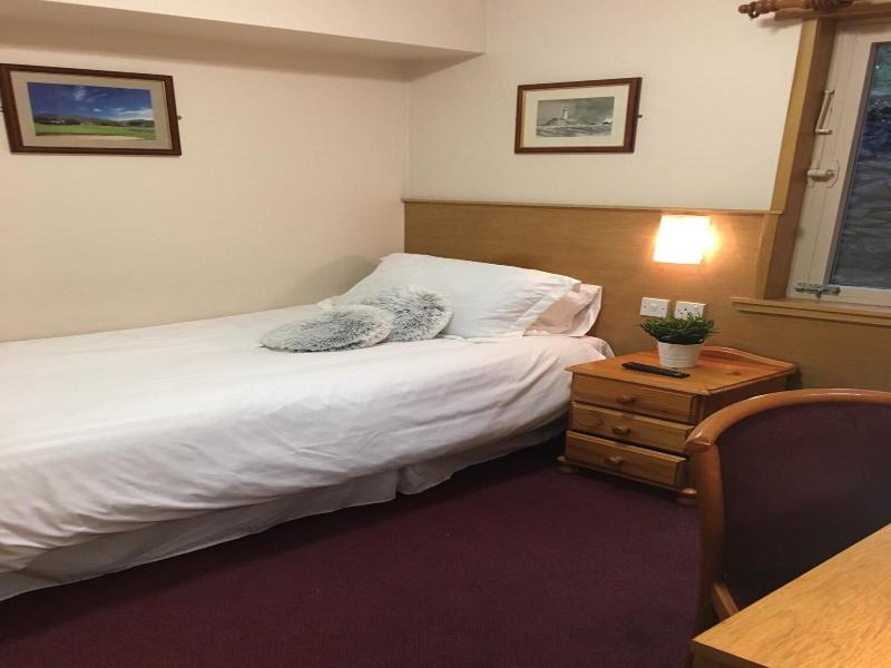 Terra Nova Hotel image