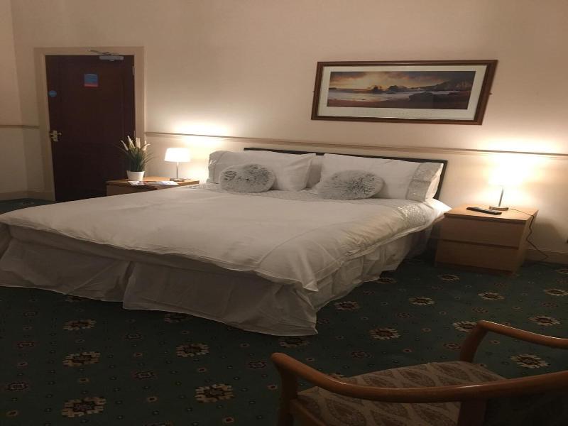 Terra Nova Hotel image