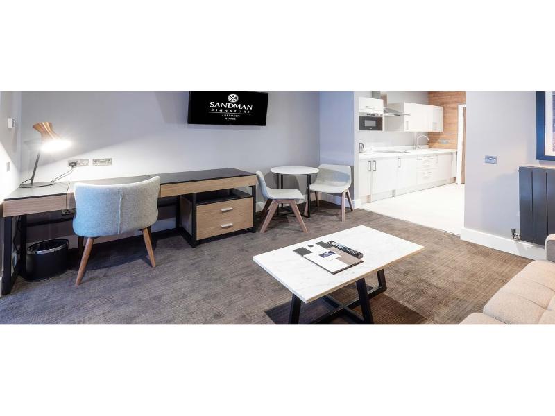 Sandman Signature Aberdeen Hotel image