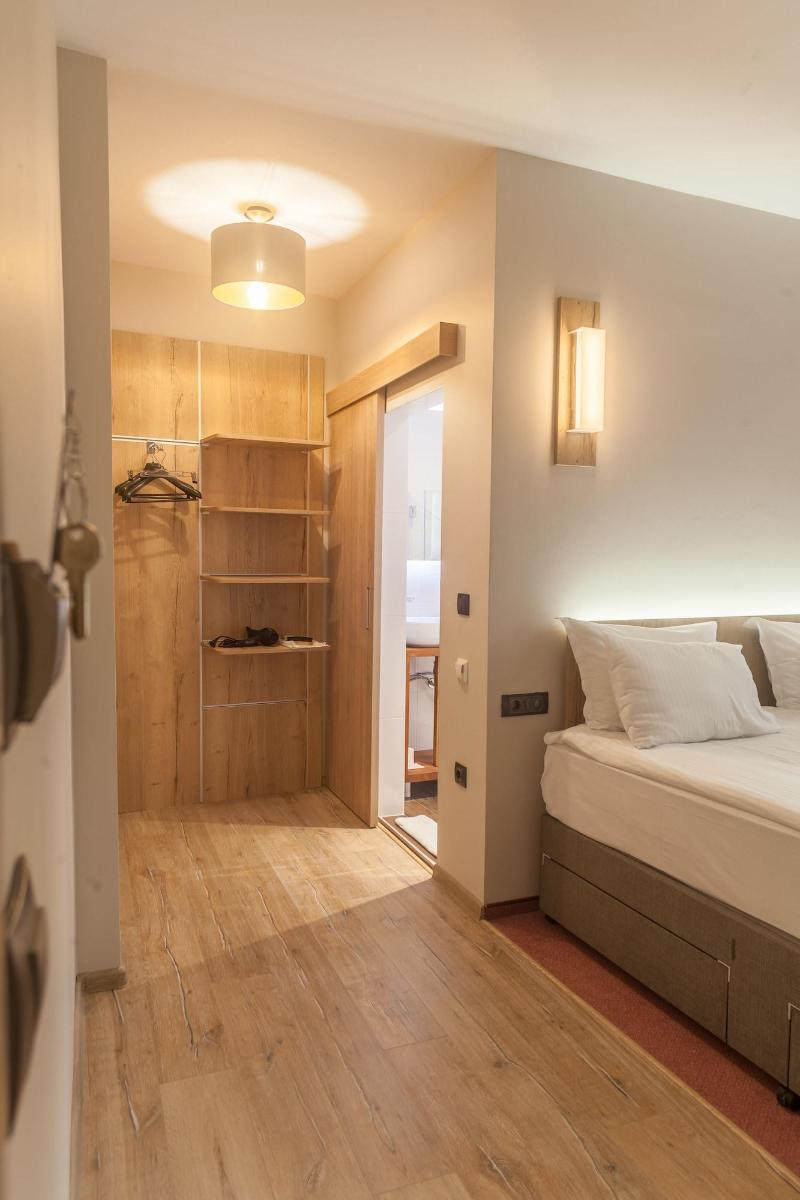 Hugo Hotel image