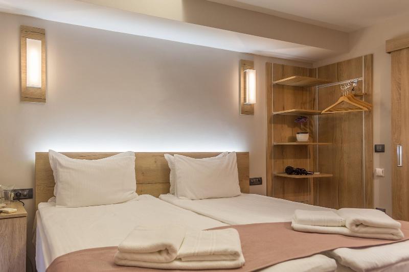 Hugo Hotel image