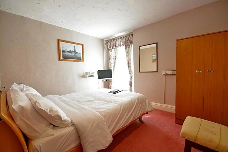 Royal Oakwell Hotel image