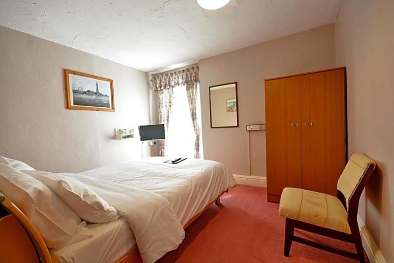 Royal Oakwell Hotel image