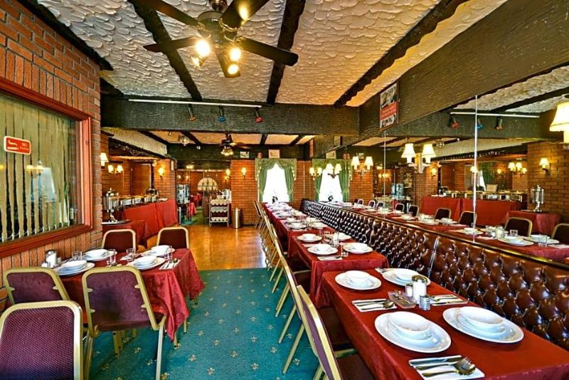 Royal Oakwell Hotel image