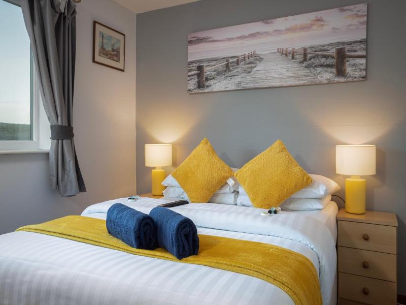 Royal Oakwell Hotel image