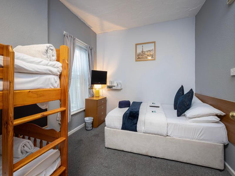 Royal Oakwell Hotel image