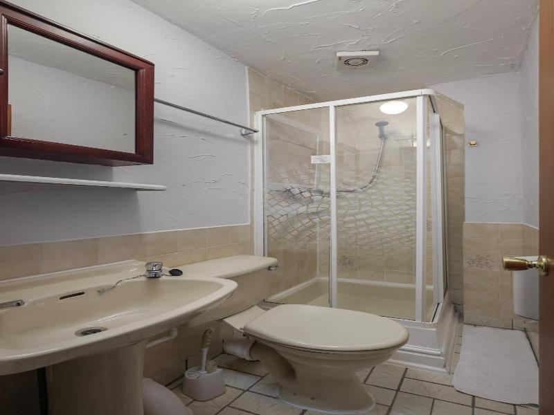 Royal Oakwell Hotel image