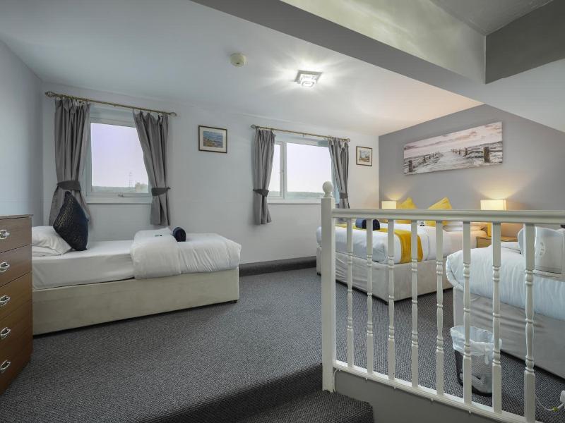 Royal Oakwell Hotel image