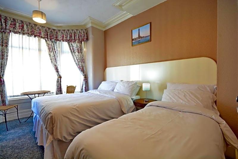 Royal Oakwell Hotel image