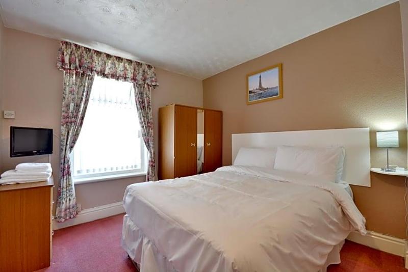 Royal Oakwell Hotel image