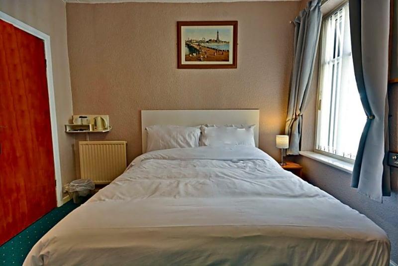 Royal Oakwell Hotel image