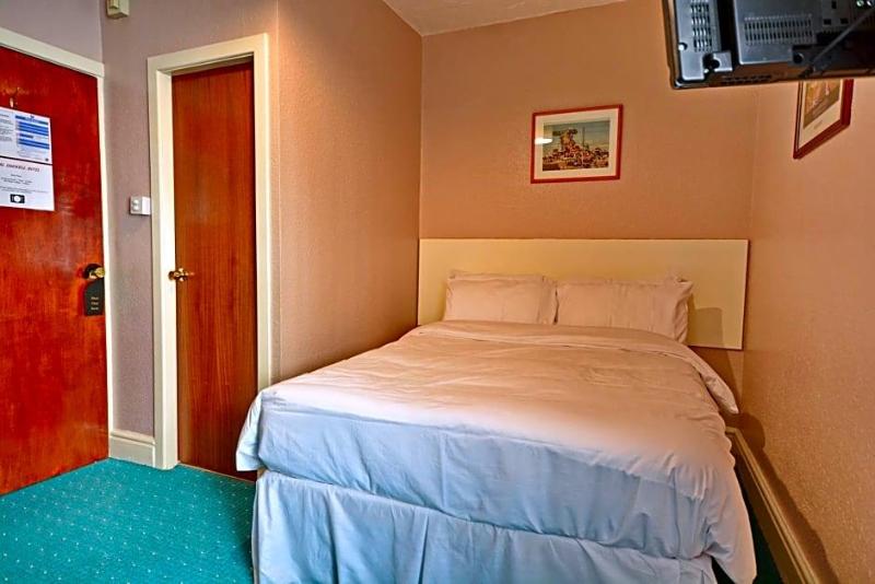 Royal Oakwell Hotel image