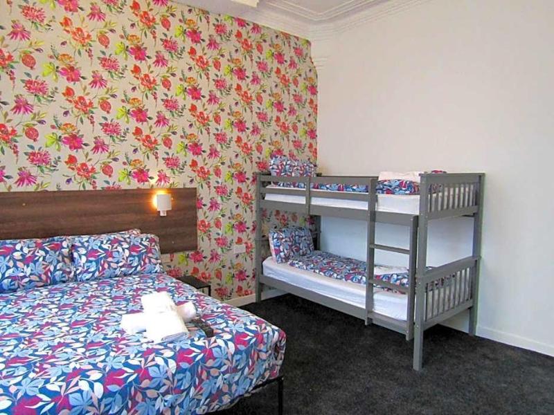 Belroy Hotel image