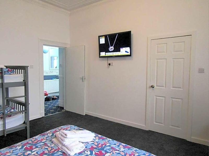 Belroy Hotel image