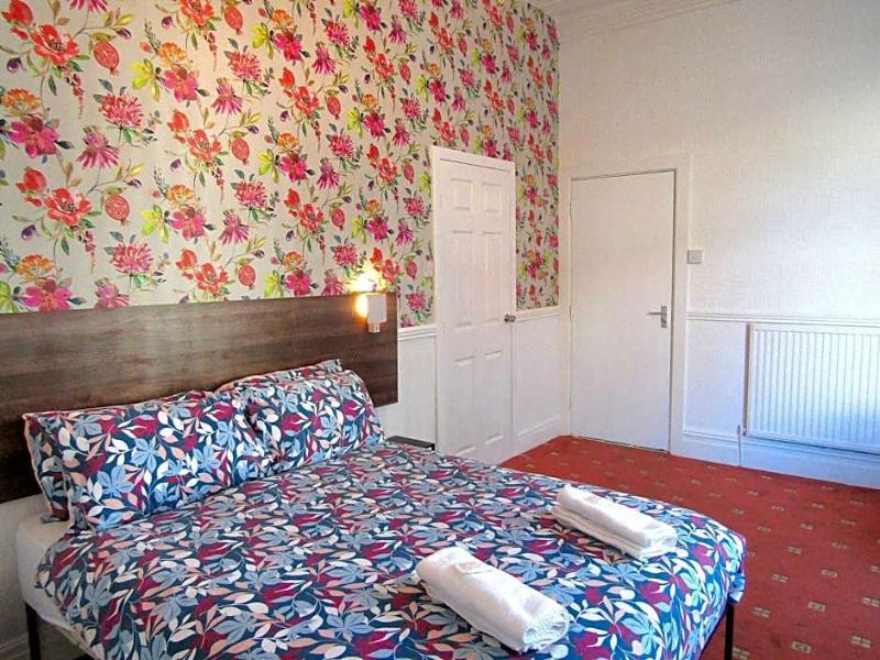 Belroy Hotel image