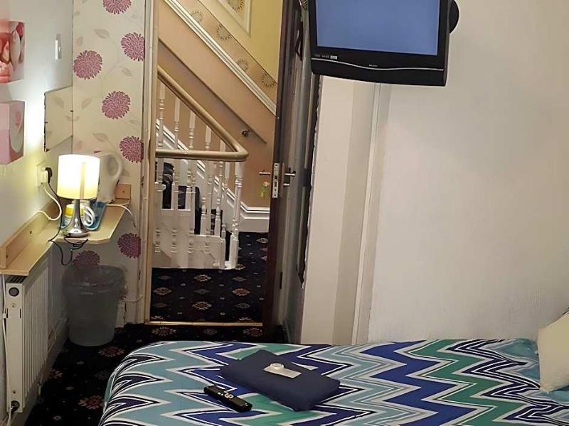 Belroy Hotel image