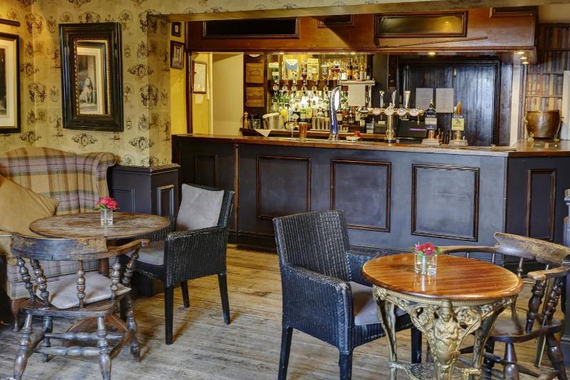 Shireburn Arms Hotel image