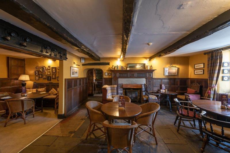 Shireburn Arms Hotel image