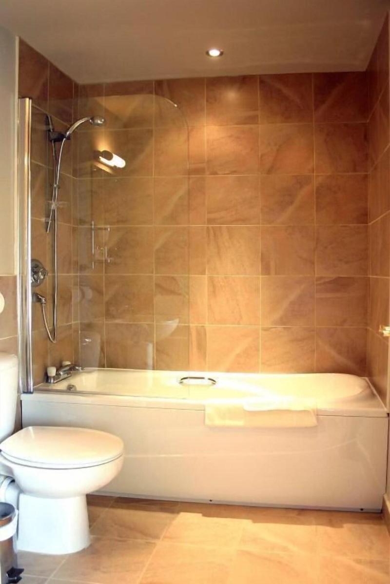 Shireburn Arms Hotel image