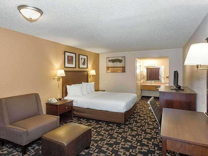 MorningGlory Inn & Suites image