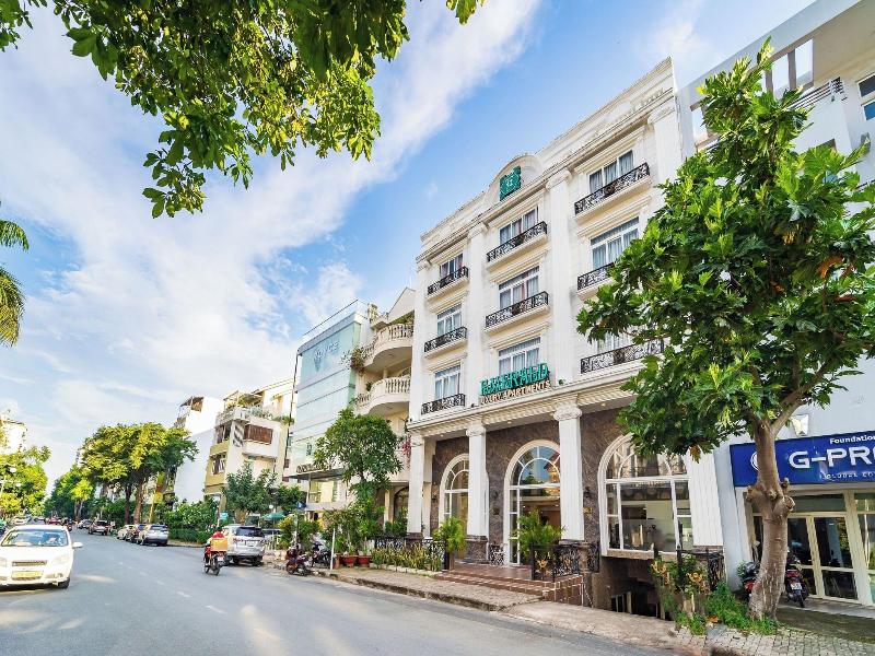 Emerald Serviced Apartments image