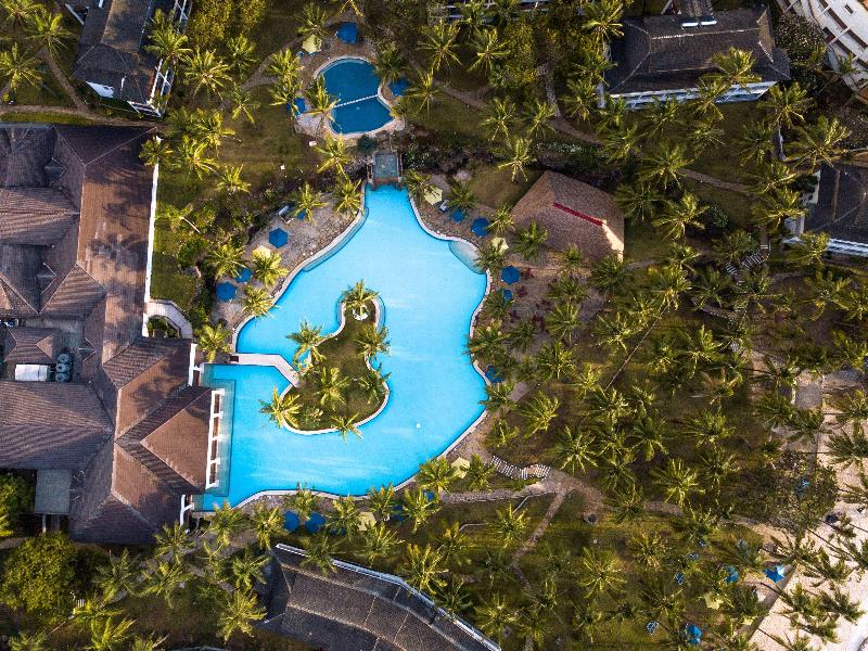 PrideInn Flamingo Beach Resort & Spa image