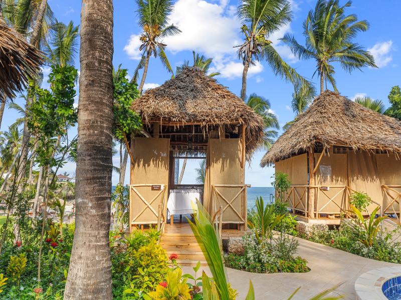 PrideInn Flamingo Beach Resort & Spa image