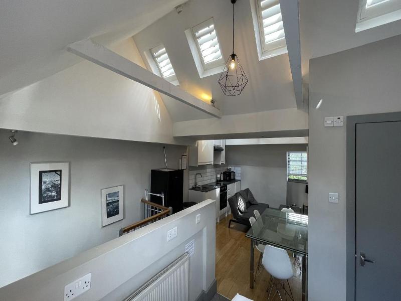 Ei8Ht Brighton Apartments image
