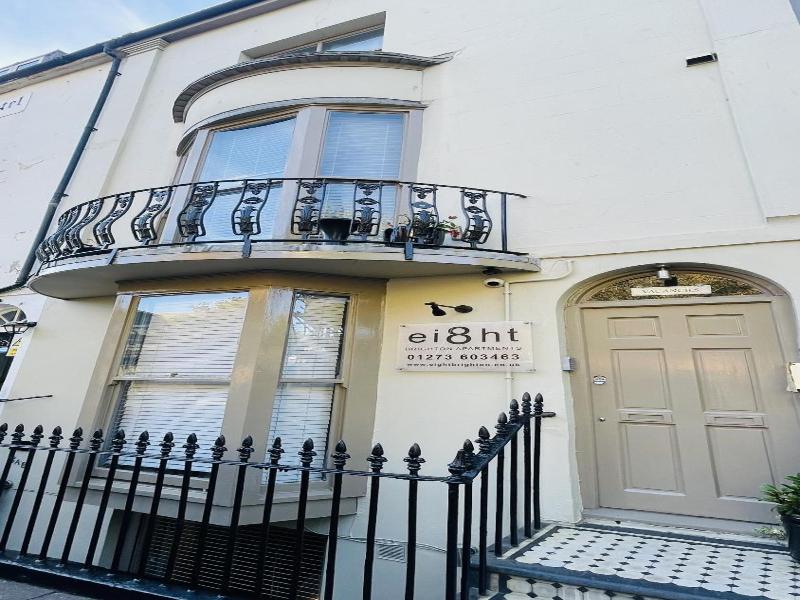 Ei8Ht Brighton Apartments image