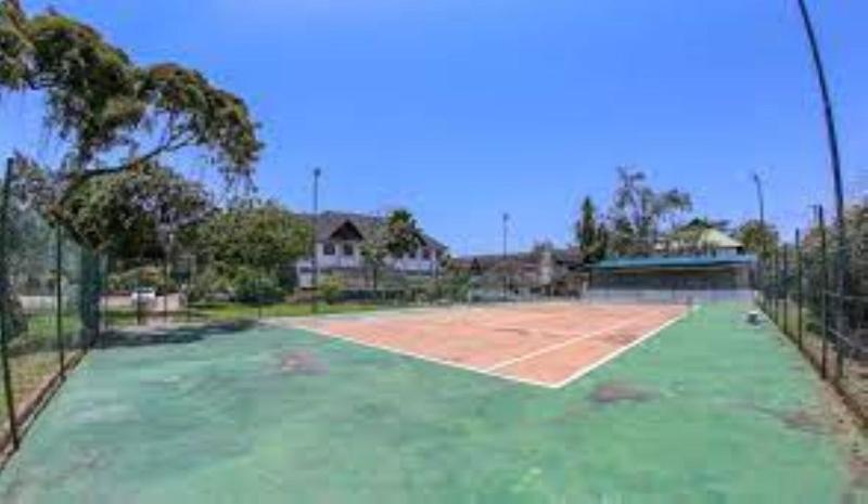 Travellers Beach Hotel & Club image