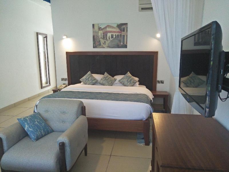 Travellers Beach Hotel & Club image