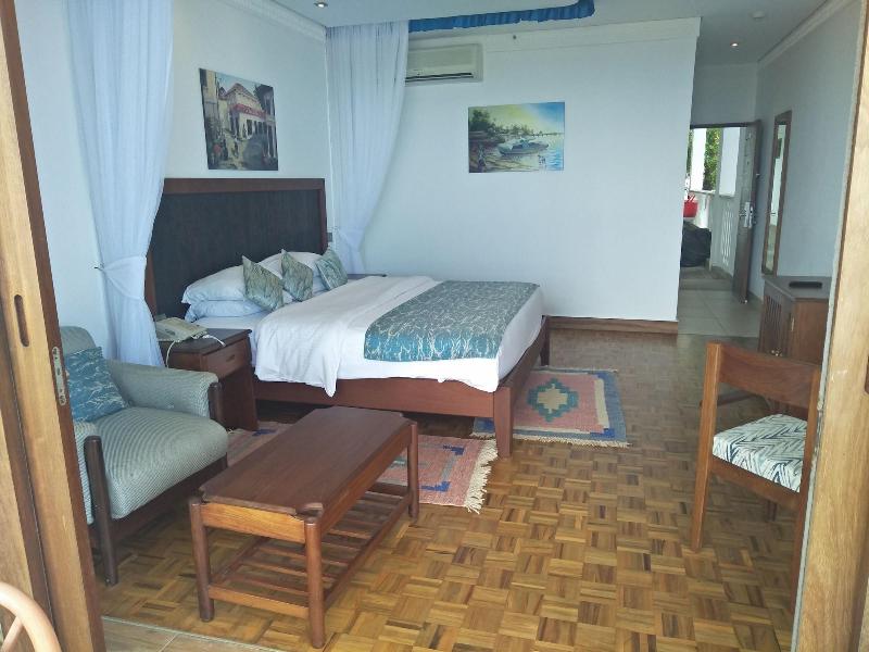 Travellers Beach Hotel & Club image