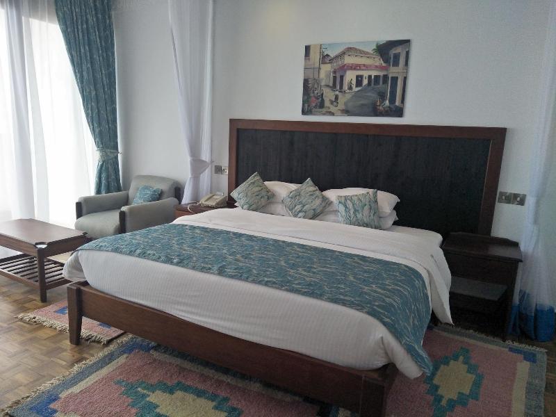 Travellers Beach Hotel & Club image