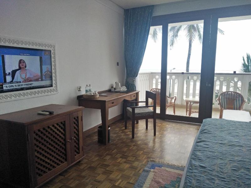 Travellers Beach Hotel & Club image